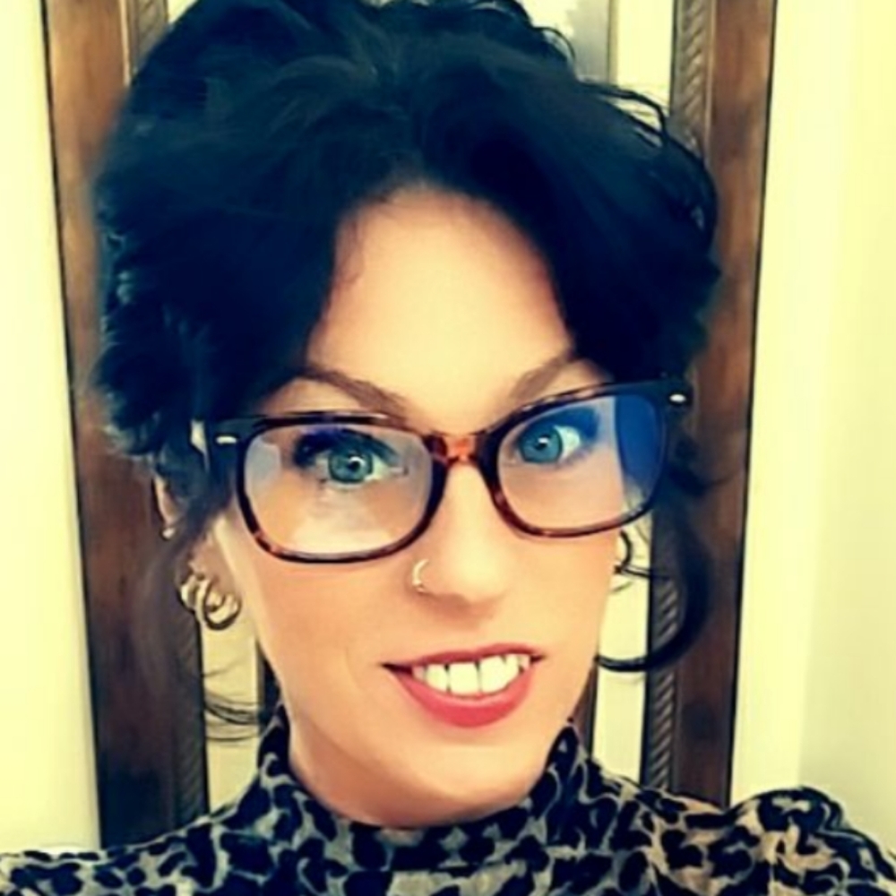 Meet your Posher, Lisa